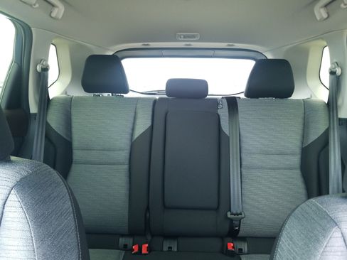 Used 2023 Nissan Rogue SV image 19