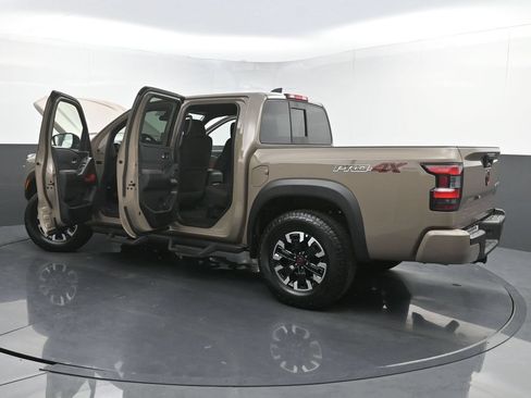 Used 2022 Nissan Frontier PRO-4X AWD/4WD image 38