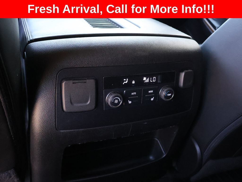 Used 2020 GMC Yukon Denali w/ Denali Premium Package AWD/4WD image 14