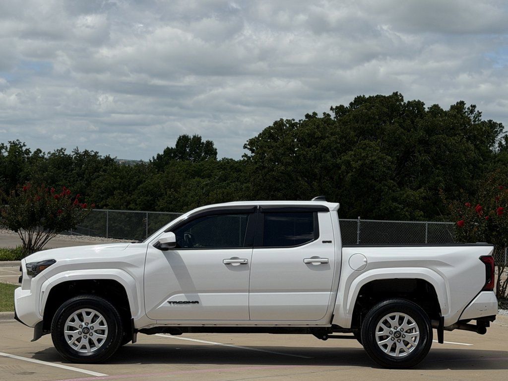 Used 2024 Toyota Tacoma SR5 AWD/4WD image 3