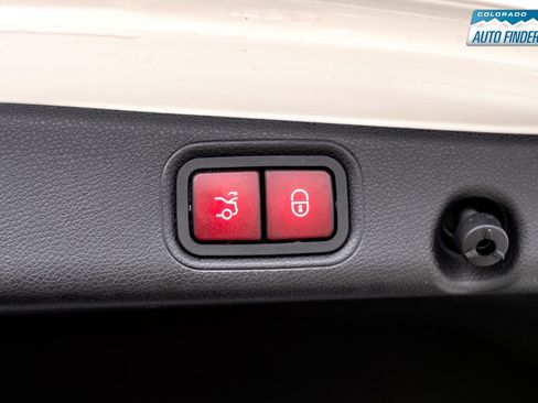 Used 2019 Mercedes-Benz E 300 4MATIC w/ Premium 1 Package image 26