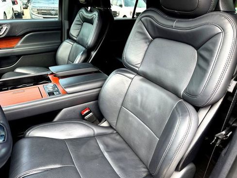 Used 2024 Lincoln Navigator Reserve AWD/4WD image 10