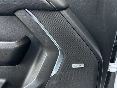 Used 2023 Chevrolet Suburban Premier image 11