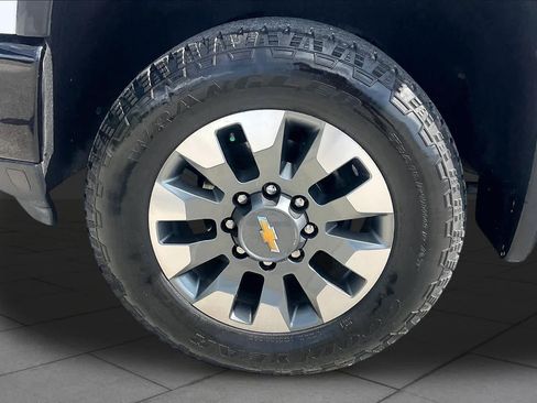 Used 2024 Chevrolet Silverado 2500 Custom w/ Custom Value Package AWD/4WD image 11