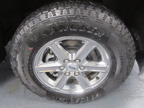 Used 2025 Ford F150 XLT w/ Equipment Group 301A Standard image 15