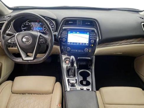 Used 2018 Nissan Maxima Platinum image 7