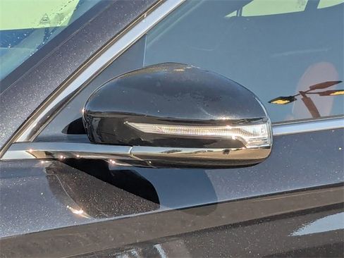 Used 2024 Genesis G70 3.3T Advanced image 11