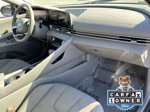 Used 2024 Hyundai Elantra SEL w/ Convenience Package image 23