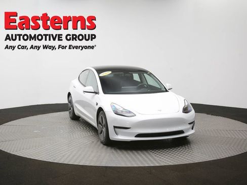 Used 2023 Tesla Model 3 Standard Range image 46