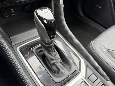 Used 2020 Subaru Forester Limited w/ Popular Package #3 image 22