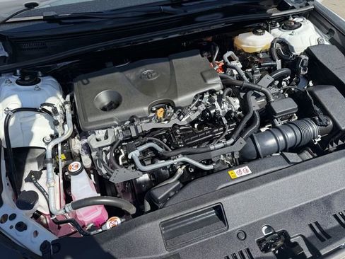 Used 2025 Toyota Camry LE image 24