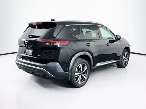 Used 2023 Nissan Rogue SL w/ SL Premium Package FWD image 9