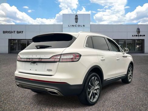 Certified 2022 Lincoln Nautilus Reserve image 5