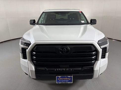 Used 2024 Toyota Tundra Limited AWD/4WD image 3