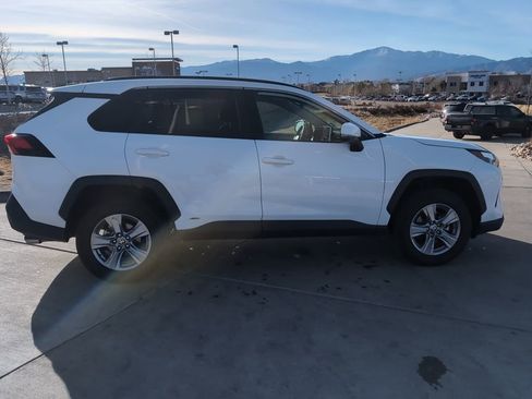 Used 2024 Toyota RAV4 XLE image 9