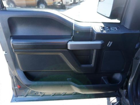 Used 2019 Ford F150 XLT w/ Equipment Group 302A Luxury image 16