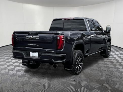 Used 2025 GMC Sierra 3500 Denali w/ Denali Reserve Package AWD/4WD image 6