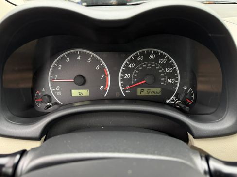 Used 2013 Toyota Corolla LE FWD image 33