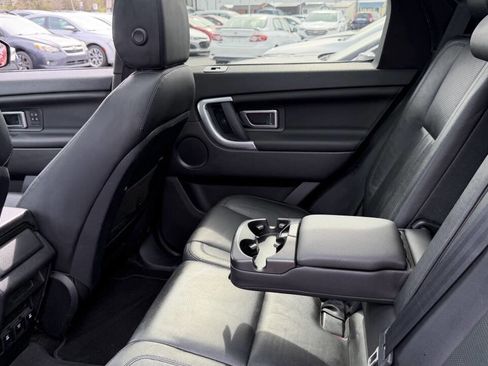 Used 2016 Land Rover Discovery Sport HSE image 14
