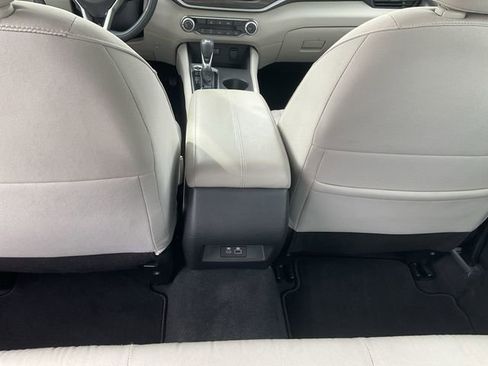 Certified 2025 Nissan Altima 2.5 SV image 29