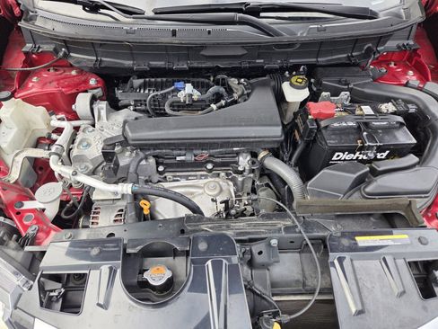 Used 2017 Nissan Rogue SV image 19