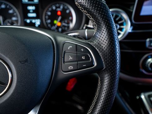 Used 2021 Mercedes-Benz Metris Passenger image 40