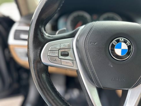 Used 2016 BMW 740i w/ Executive Package 2 RWD image 27