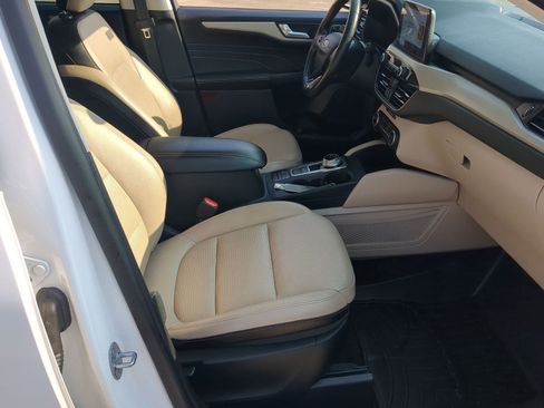 Used 2021 Ford Escape SEL w/ Technology Package image 25