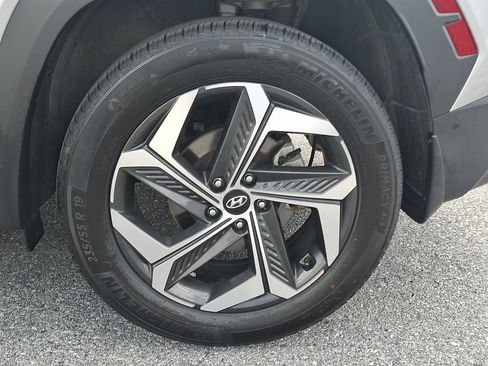 Certified 2023 Hyundai Tucson Limited AWD/4WD image 9