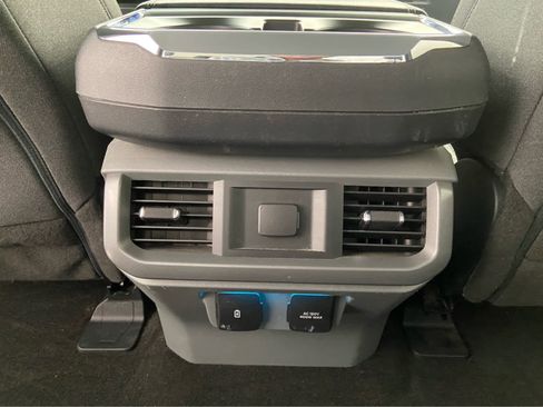 Used 2022 Ford F150 XLT w/ Equipment Group 302A High image 17