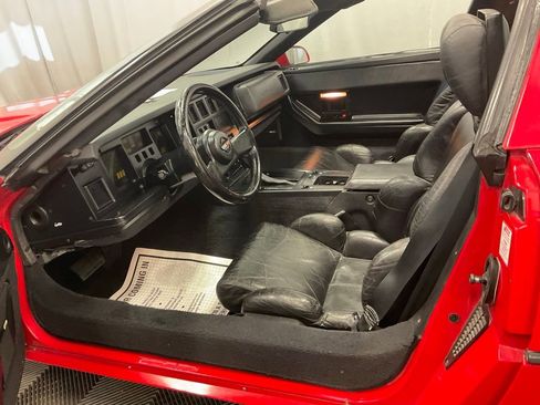 Used 1989 Chevrolet Corvette Coupe RWD image 17