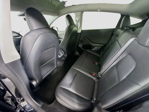 Used 2023 Tesla Model Y Long Range AWD/4WD image 24