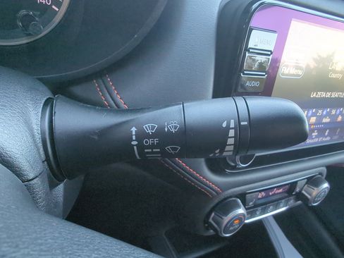 New 2025 Nissan Versa SR w/ Trunk Package image 22