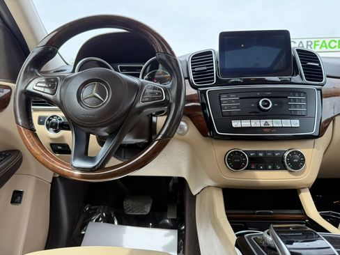 Used 2017 Mercedes-Benz GLS 450 4MATIC image 27