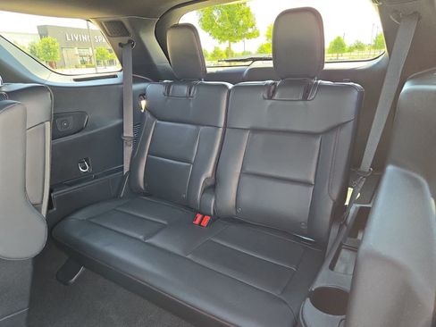 Used 2025 Ford Explorer ST AWD/4WD image 38