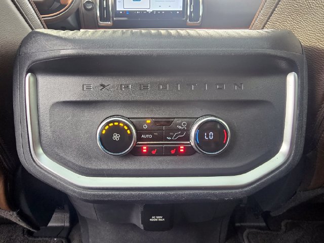 Used 2025 Ford Expedition King Ranch AWD/4WD image 15