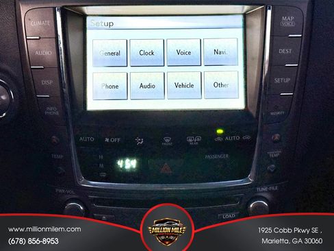 Used 2012 Lexus IS 350C w/ Luxury Pkg RWD image 26