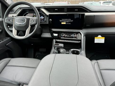 New 2025 GMC Sierra 1500 Denali w/ Denali Reserve Package image 6
