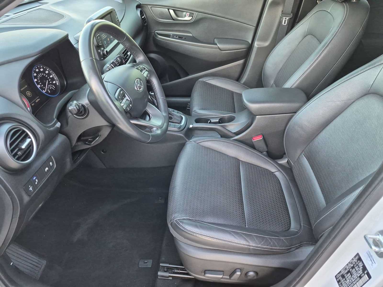 Used 2021 Hyundai Kona Limited FWD image 24