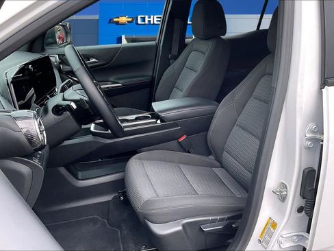 Used 2025 Chevrolet Equinox LT image 21
