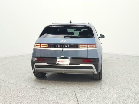 Used 2025 Hyundai Ioniq 5 SEL image 6