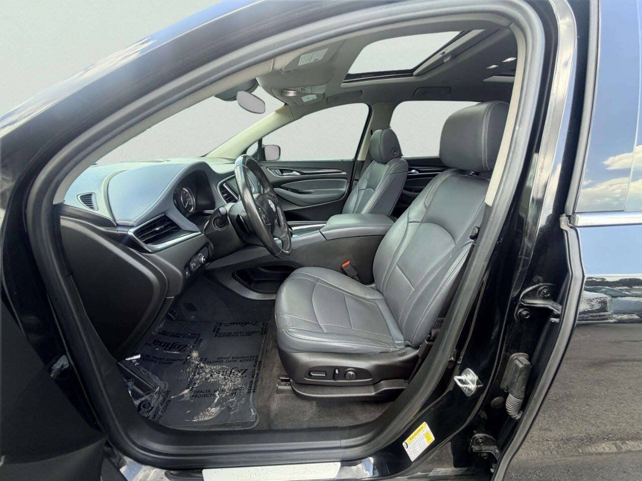 Used 2019 Buick Enclave Essence AWD/4WD image 16