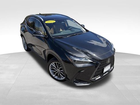 Used 2025 Lexus NX 350 AWD w/ Accessory Package (2T) image 3