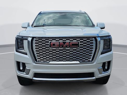 Used 2023 GMC Yukon XL Denali w/ Denali Reserve Package AWD/4WD image 10