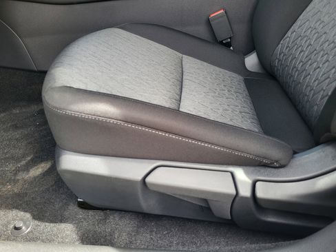 New 2026 Nissan Sentra SV w/ SV Convenience Package FWD image 18
