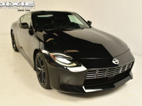 Used 2024 Nissan Z Performance w/ Floor Mat Package image 1