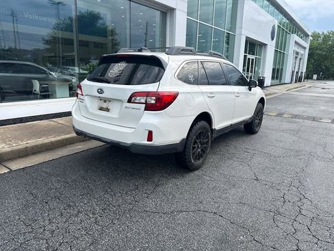 Used 2016 Subaru Outback 2.5i Premium AWD/4WD image 14