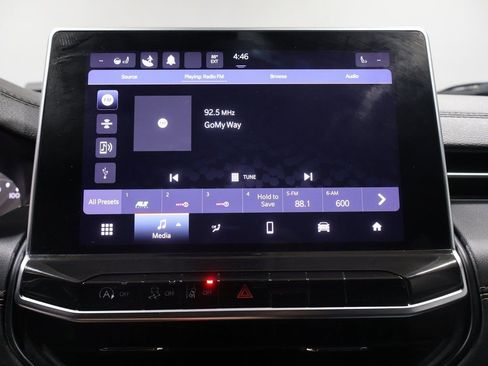 Used 2022 Jeep Compass Limited image 36