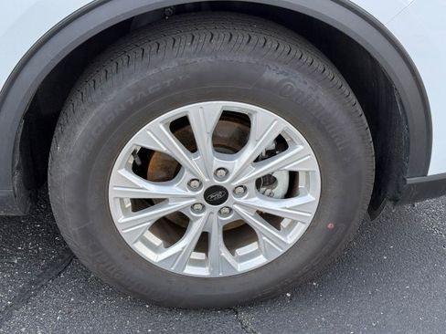 Used 2025 Ford Escape Active AWD/4WD image 9