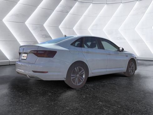 Used 2019 Volkswagen Jetta R-Line image 4